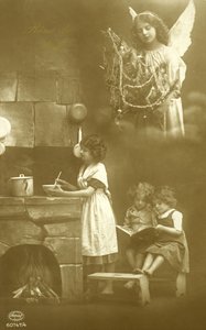 A child dreaming of Christmas by French Photographer